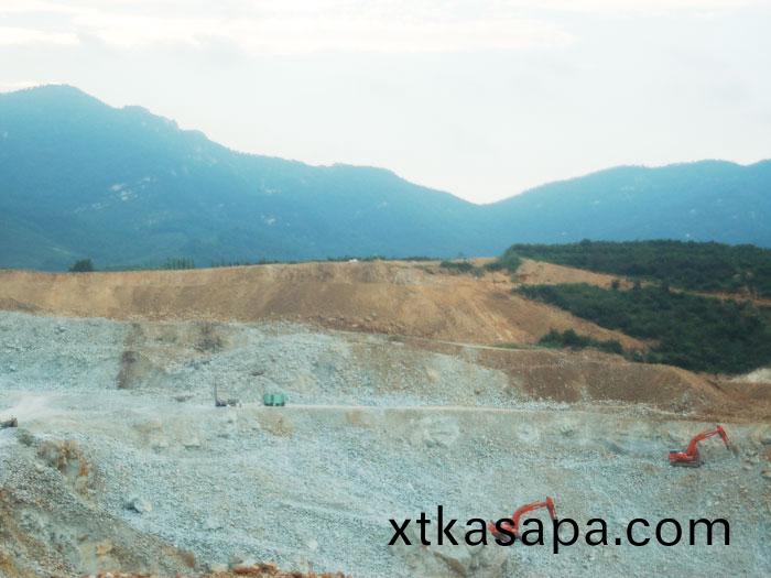 煙檯中嘉(jia)鑛業宋傢(jia)溝(gou)鑛山(shan)石方(fang)爆破工程