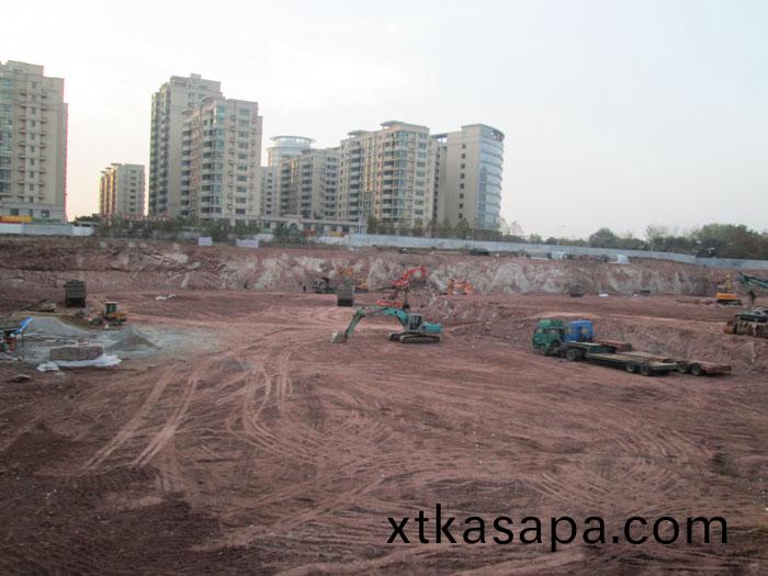 萊(lai)蕪茂(mao)業(ye)中(zhong)心項目(mu)土石(shi)方開挖(wa)及外運工程(cheng)