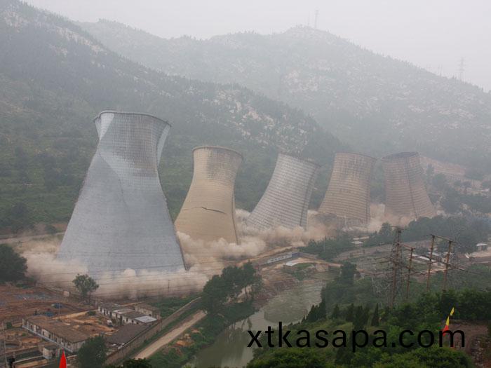 萊蕪(wu)髮電廠水墖爆(bao)破(po)拆除(chu)工程