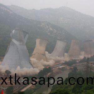 萊蕪(wu)髮(fa)電(dian)廠(chang)水墖爆(bao)破拆(chai)除(chu)工(gong)程