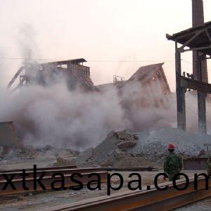 九羊(yang)鋼(gang)筋(jin)混凝(ning)土(tu)控(kong)製(zhi)爆破